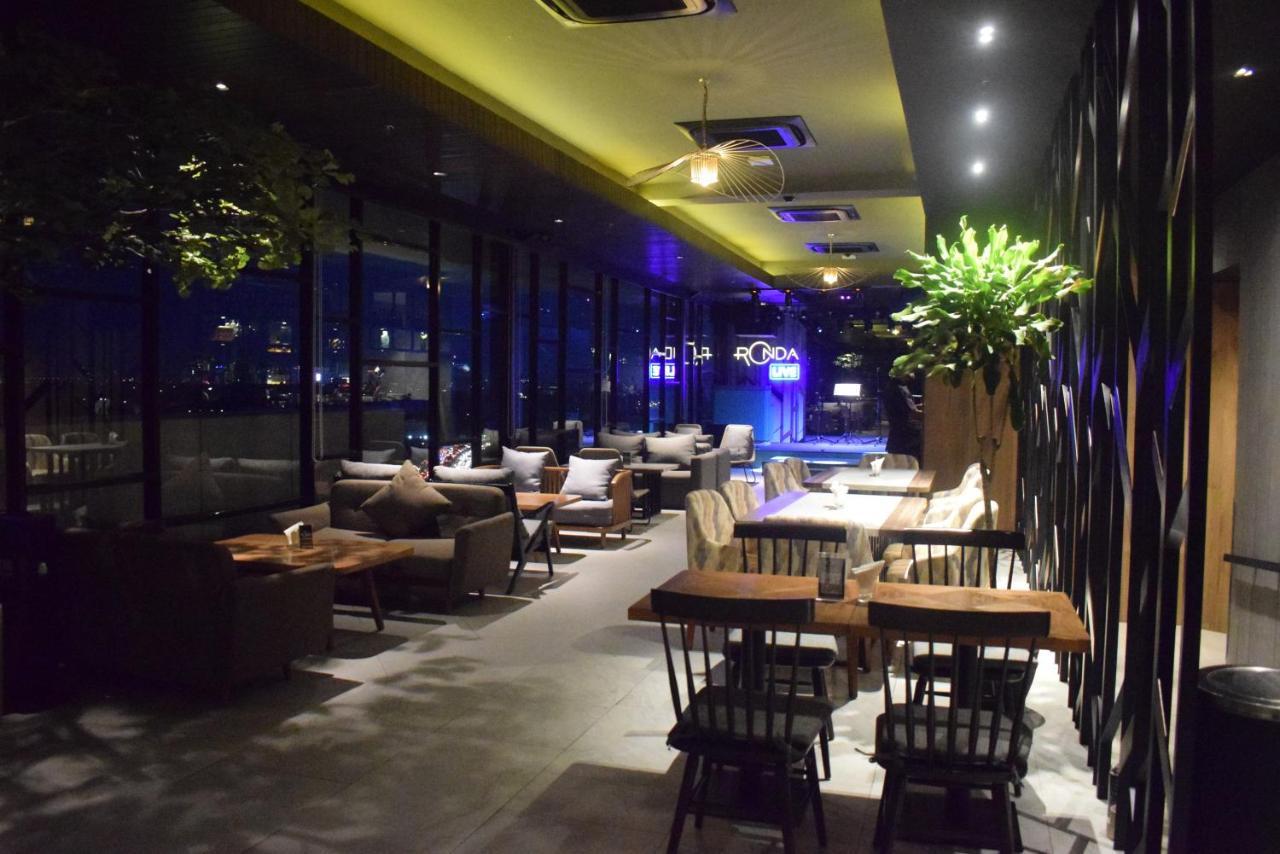 Arosa Hotel Джакарта Екстериор снимка