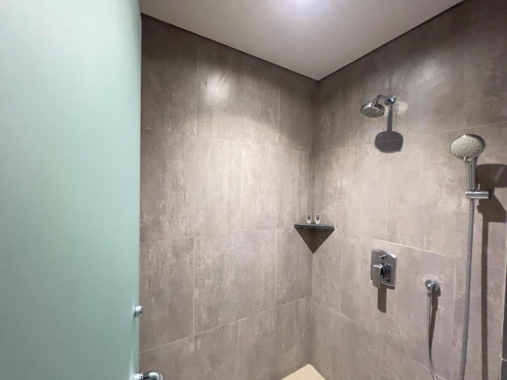 Arosa Hotel Джакарта Екстериор снимка
