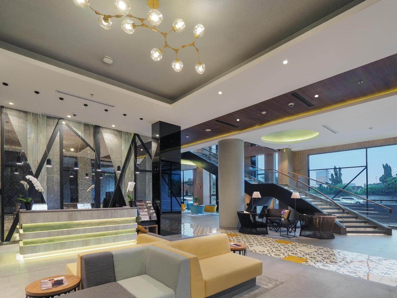 Arosa Hotel Джакарта Екстериор снимка
